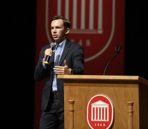 Sally McDonnell Barksdale Honors College welcome week 2016. Photo by Thomas Graning/Ole Miss Communications