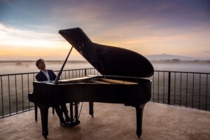 A Welcome Concert by Pianist Bruce Levingston